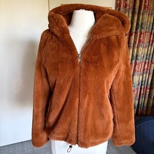 Apparis Hoodie - SO COMFY! Perfect for Winter Weather